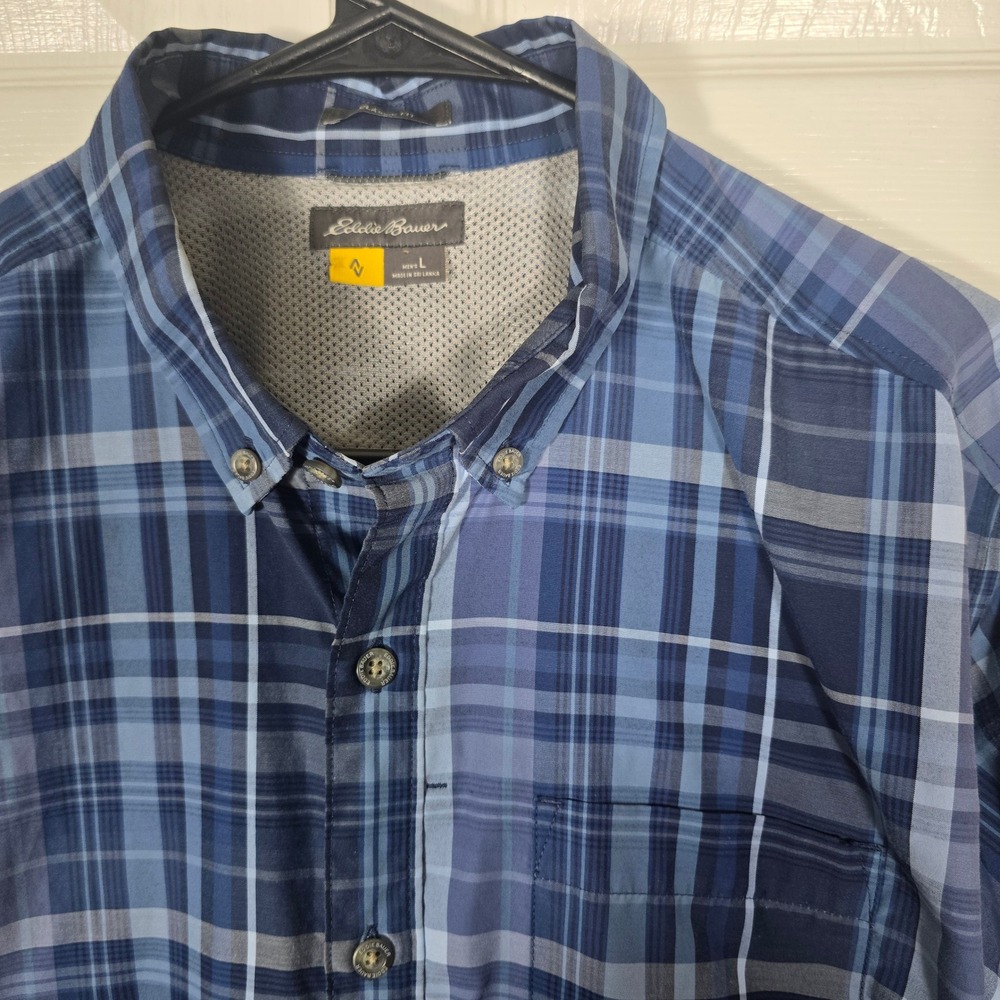 Eddie Bauer Active Vent Men's L Blue Plaid Long Sleeve Button Down Classic Fit